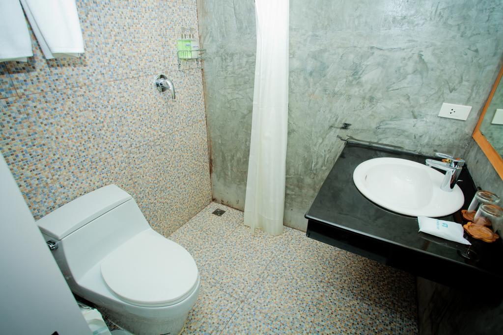 Chaphone Guesthouse Phuket Δωμάτιο φωτογραφία